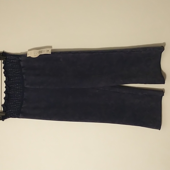 Madden Girl Medium Wide Leg Sweats - Picture 10 of 11